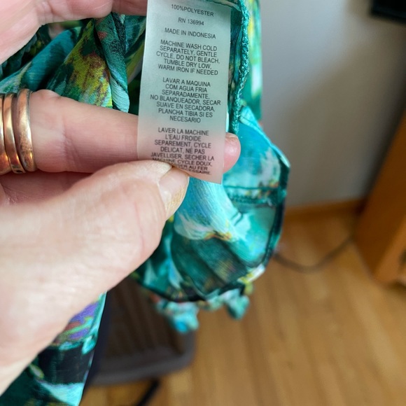 Blouse Georgeous colors show well in 1st pic - Picture 14 of 14